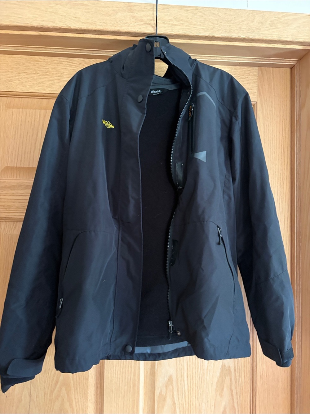 Lightweight Black Men's Jacket W/ Removable Fleece